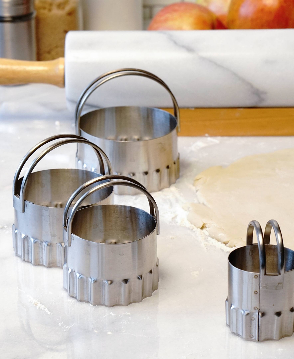 Rsvp International Endurance Stainless Steel 4 Piece Round Rippled Biscuit Cutter Set In Gray