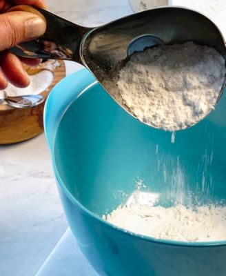 Endurance 18/8 Stainless Steel 5 Piece Teardrop Measuring Cup Set