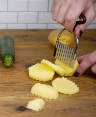 Endurance Stainless Steel 4.5" x 3" Crinkle Cutter