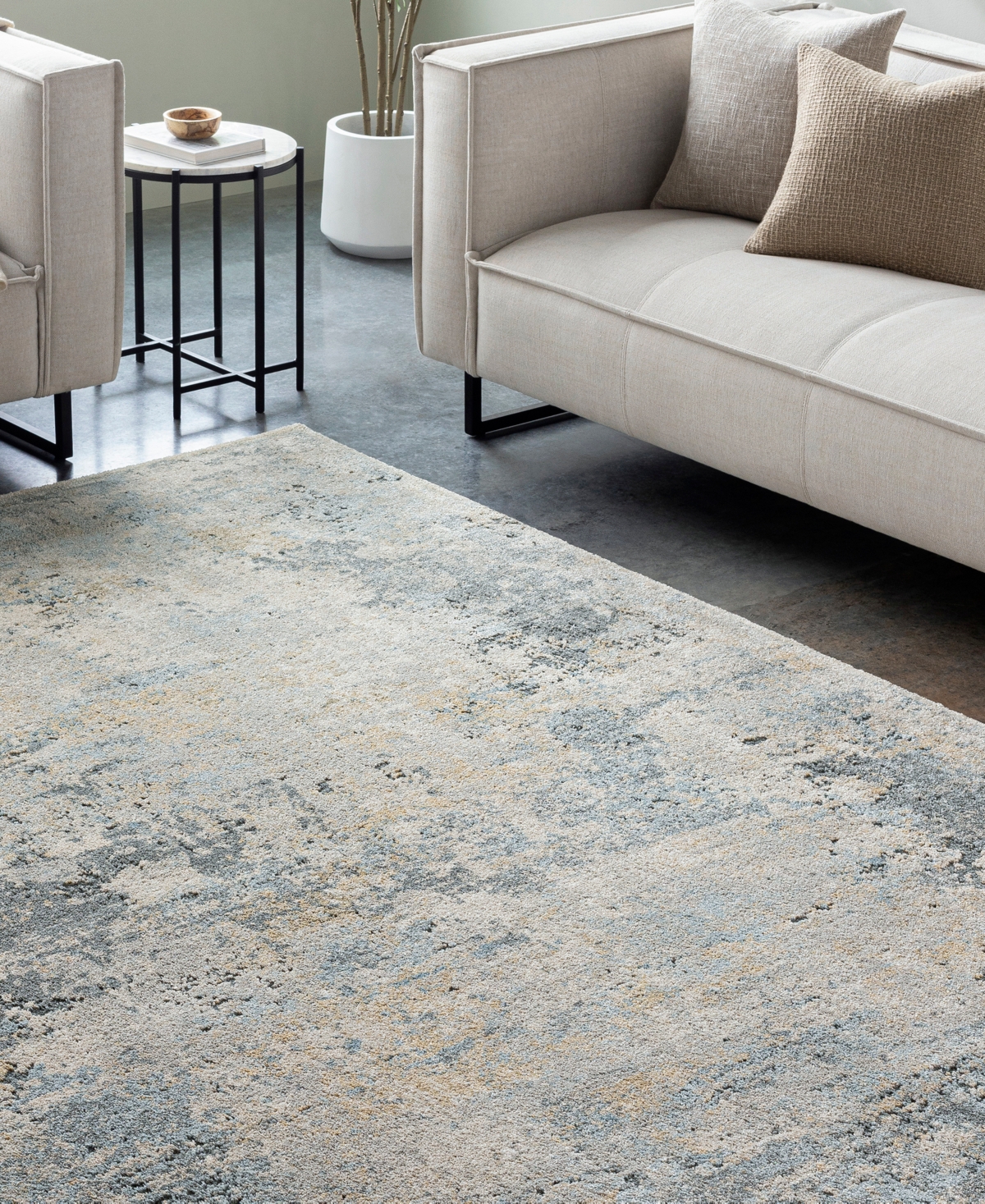 Surya Avellino 528156 2'x2'11" Area Rug In Silver