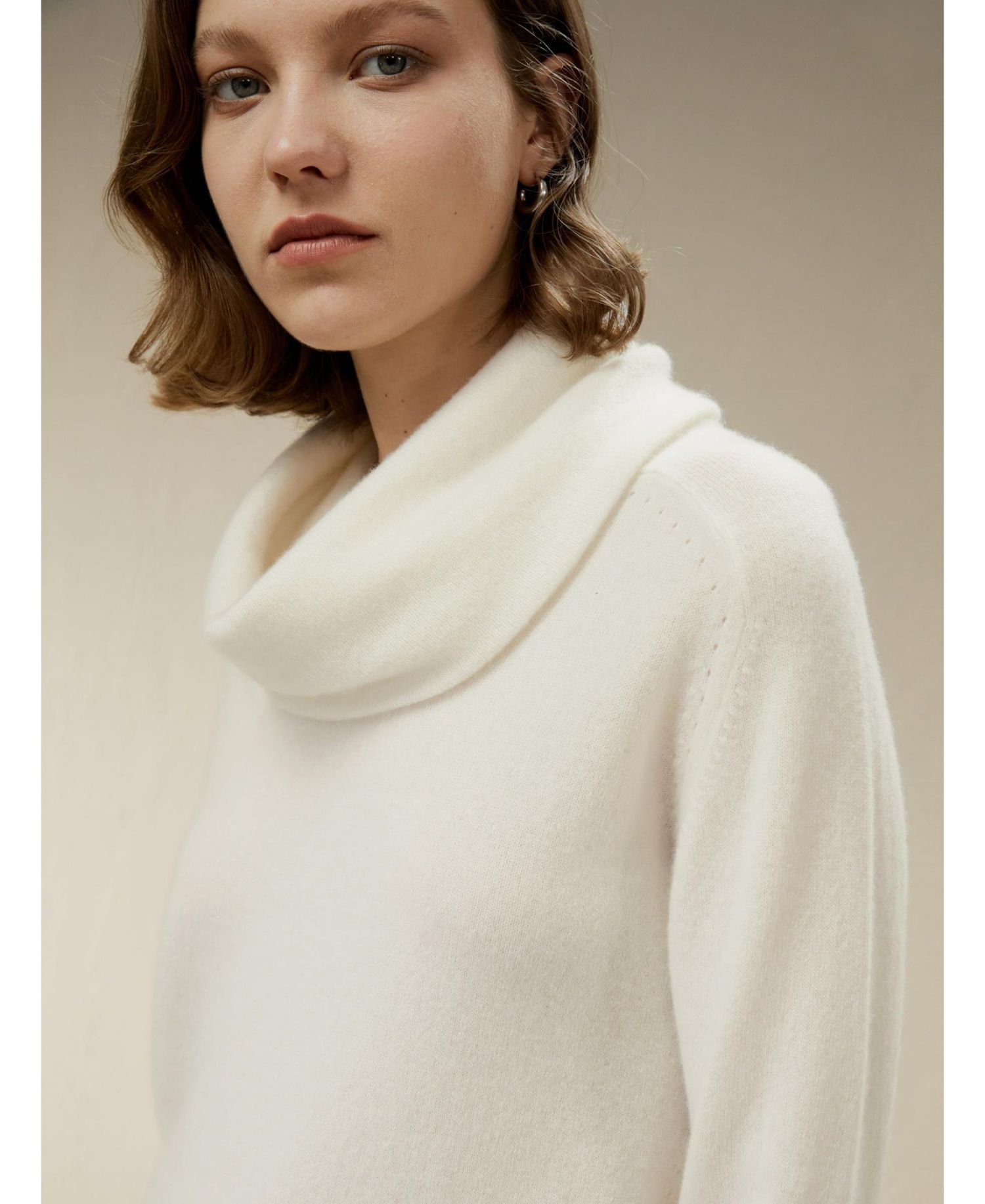 Women's Cashmere Cowl Neck Sweater
