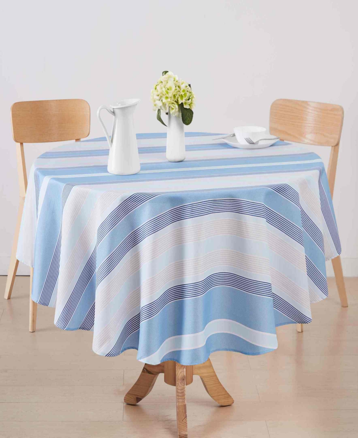 Avanti Breakers Stripe Water-resistant Indoor And Outdoor Tablecloth, 70" Round In Blue