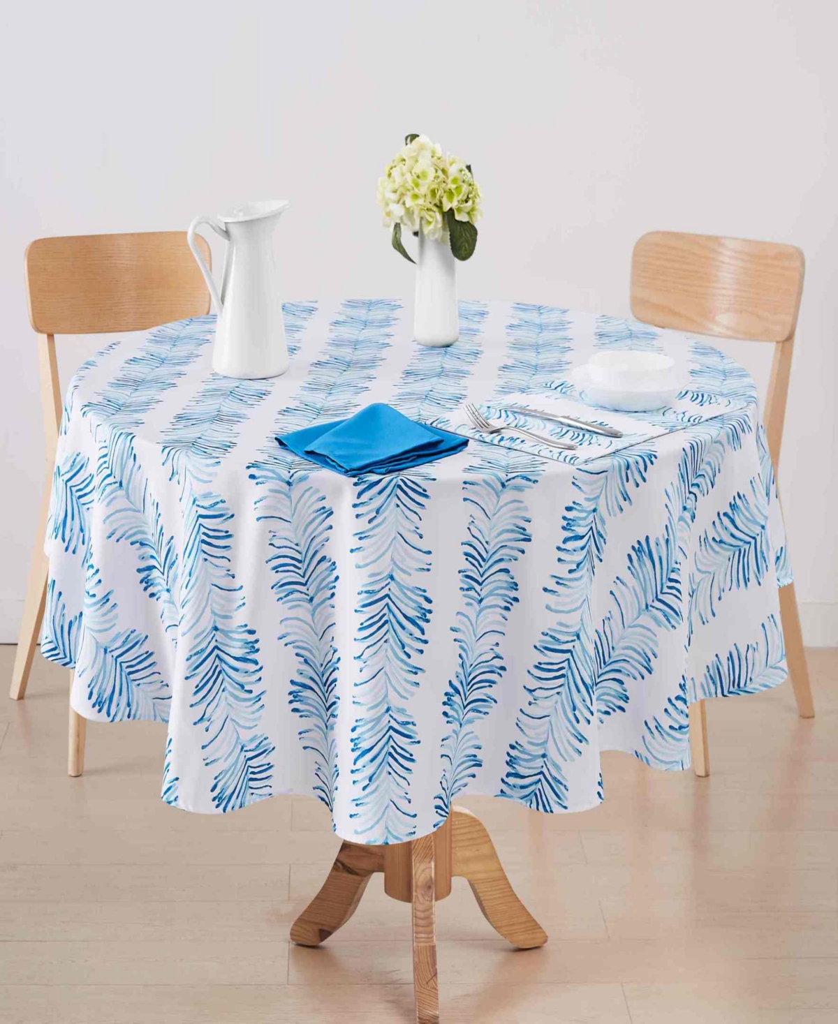 Avanti Seagrass Stripe Water-resistant Indoor And Outdoor Tablecloth, 70" Round In Blue
