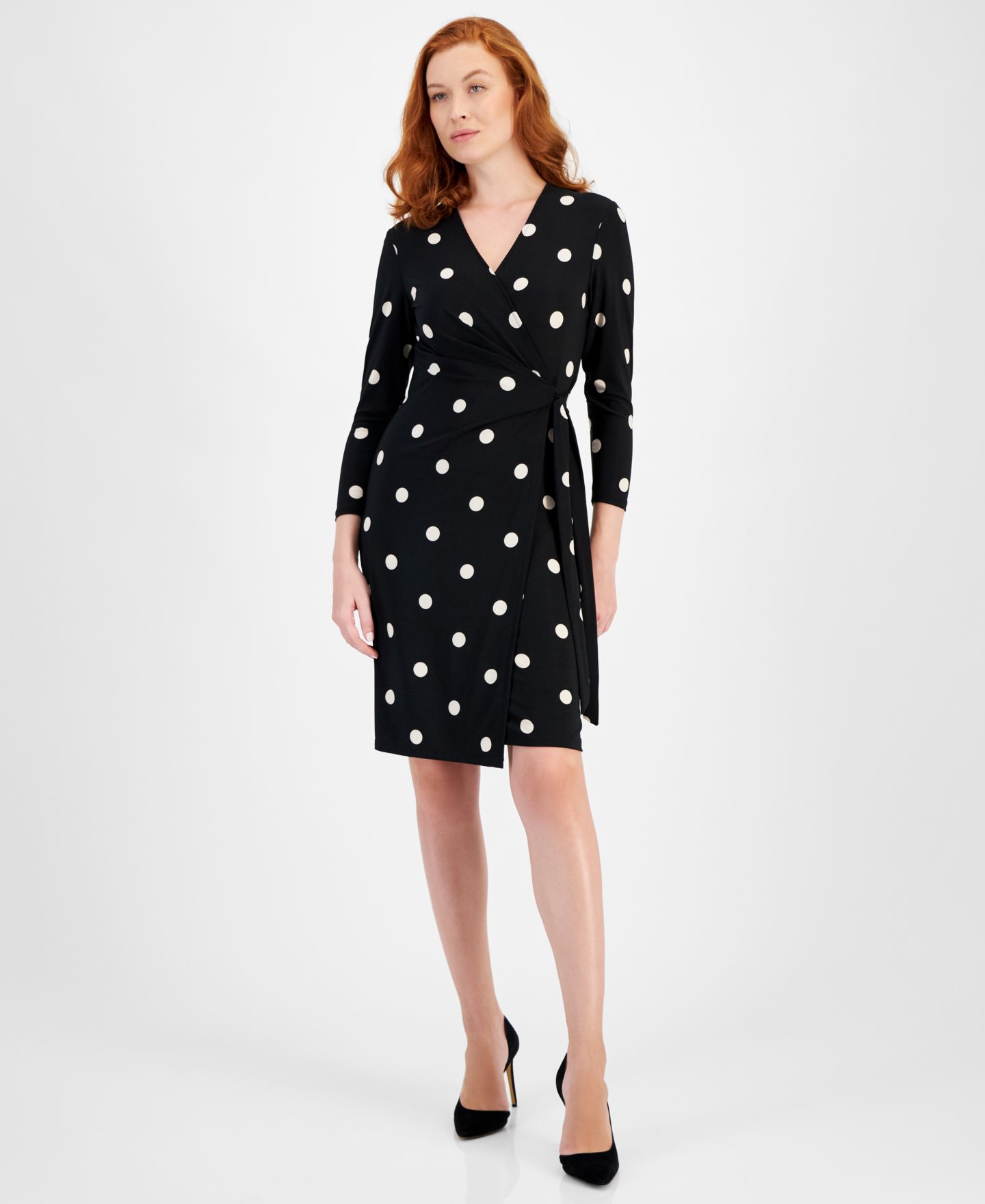 Женское платье Anne Klein Printed 3/4-Sleeve Wrap, цвет: Чёрный / Белый с принтом — фото 1