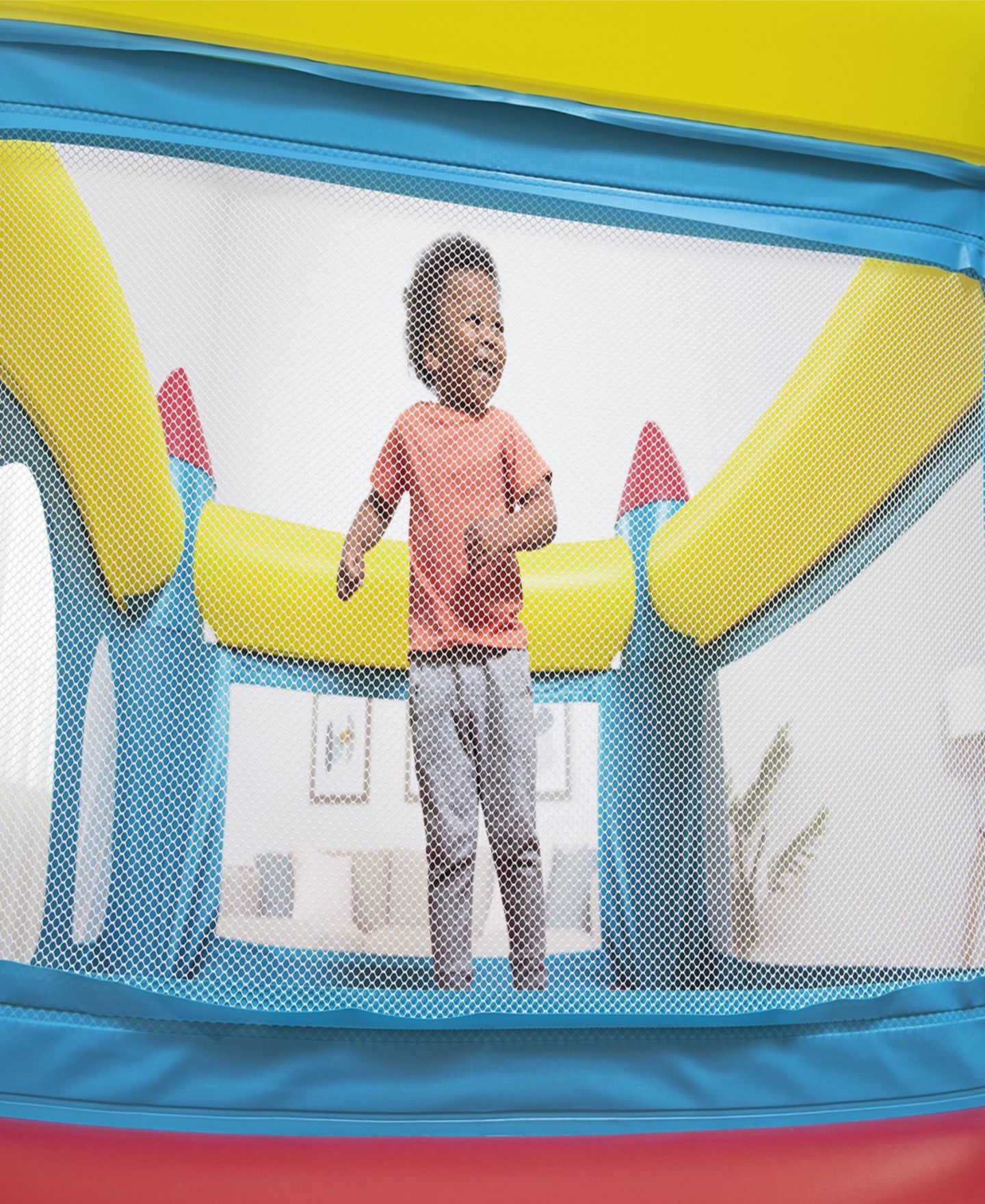 Детская игрушка Bestway Royal Leap Inflatable Castle Bouncy House, Up to 3 Children, Ages 3+ — фото 4