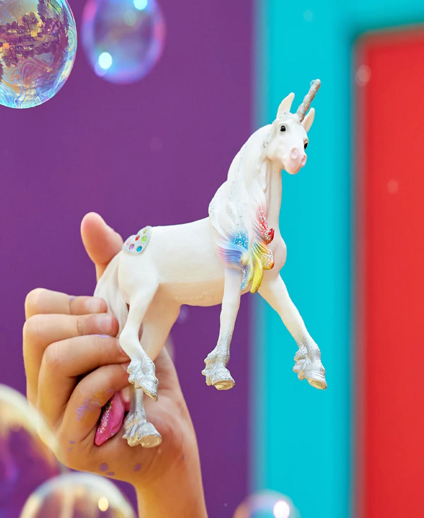 Детская фигурка Schleich Bayala Rainbow Love Unicorn Stallion Figurine, Ages 5+ — фото 5