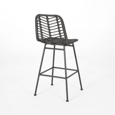 Exclusive Wicker Barstools for Chic Outdoor Ambiance