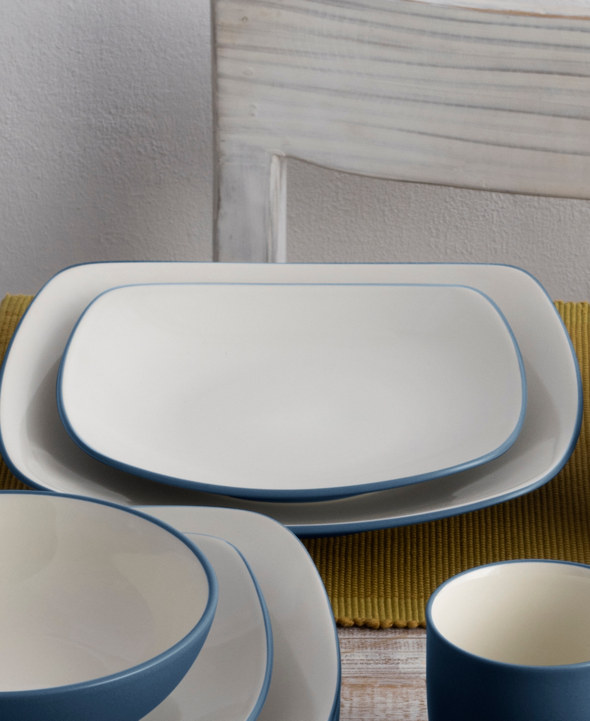 Noritake Colorwave Square Place Setting 4 Piece