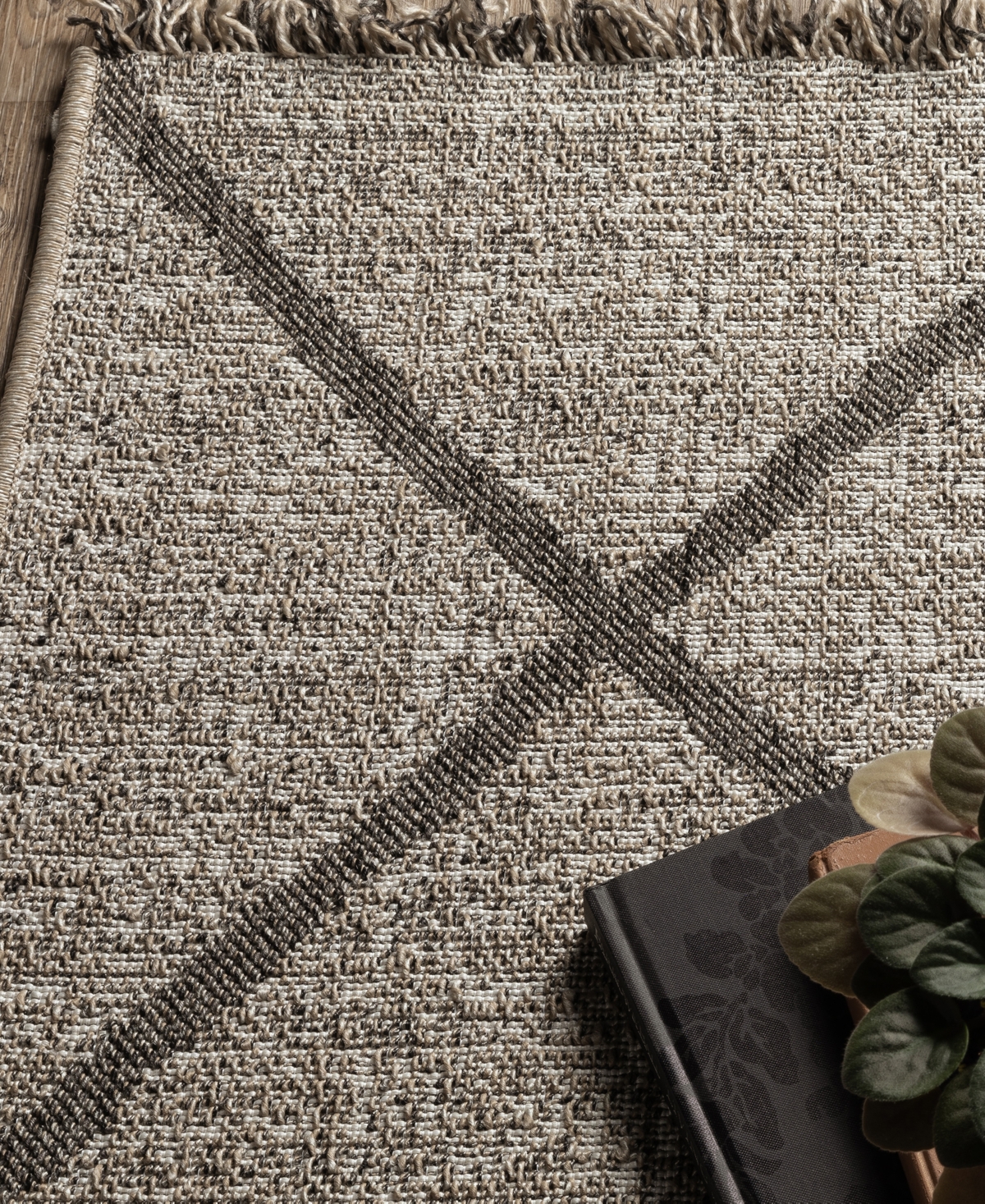 Oriental Weavers Gillian 4928h 7'10x10' Area Rug In Charcoal