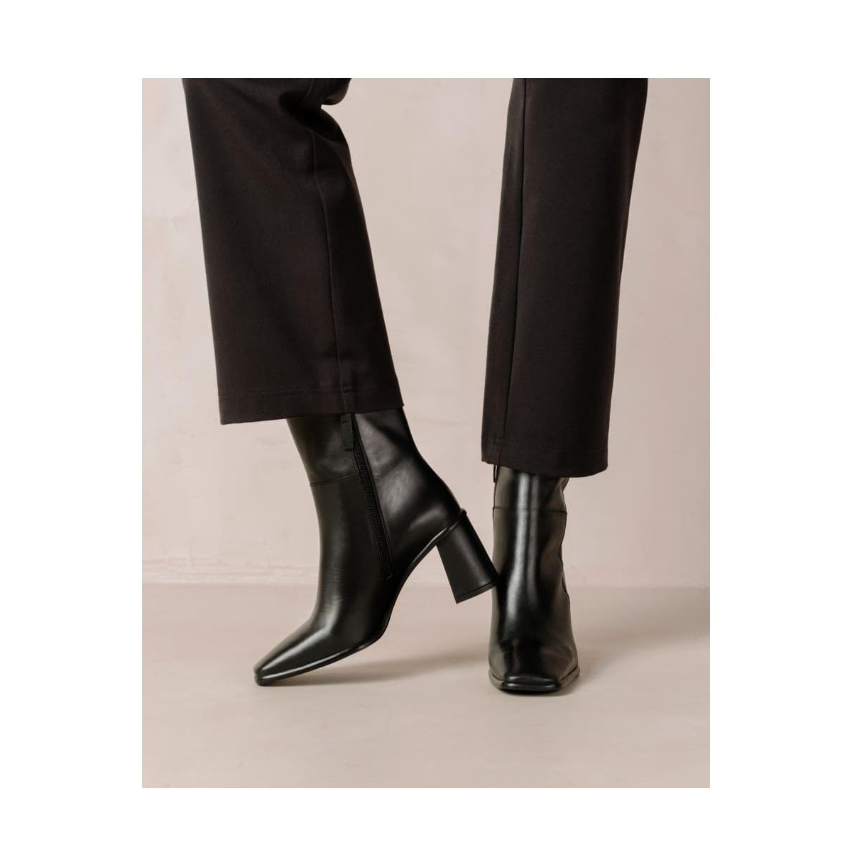 Alohas Women's West Vintage Leather Ankle Boots