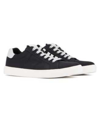 Men's Brad Low Top Sneakers
