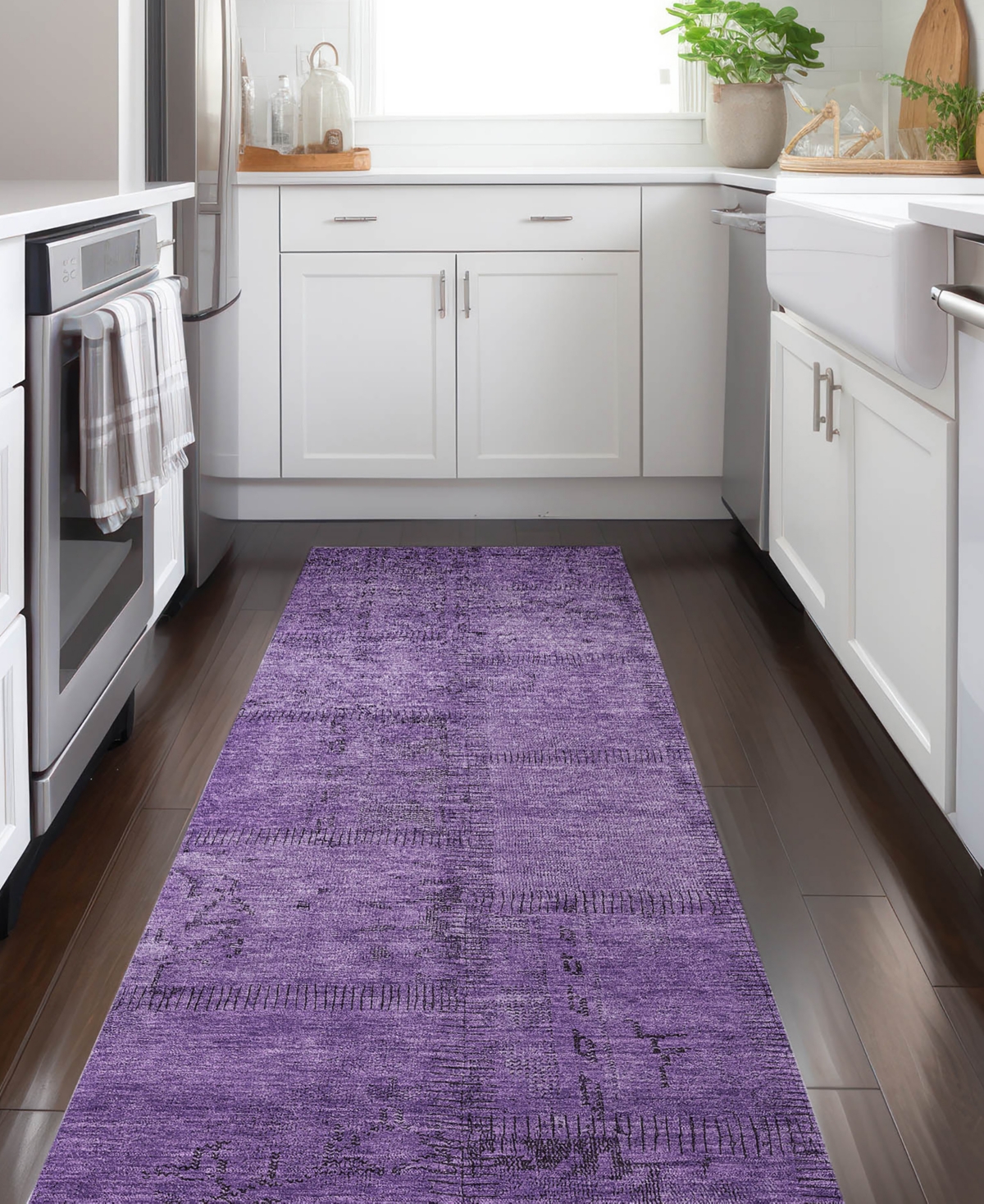 Addison Chantille Acn685 2'3"x7'6" Runner Area Rug In Purple