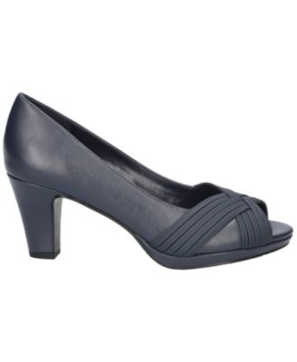 Women's Lavish Platform Pumps