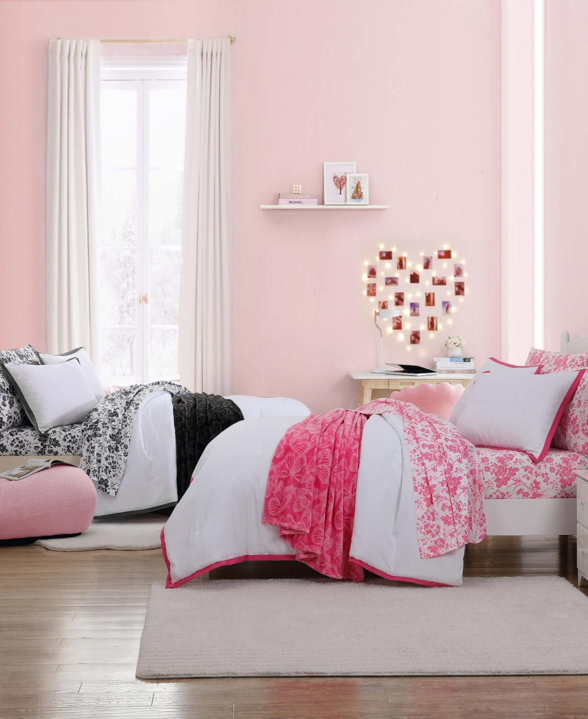 Shop Betsey Johnson Signature Hotel 4 Piece Comforter Set, Full/queen In White,hot Pink