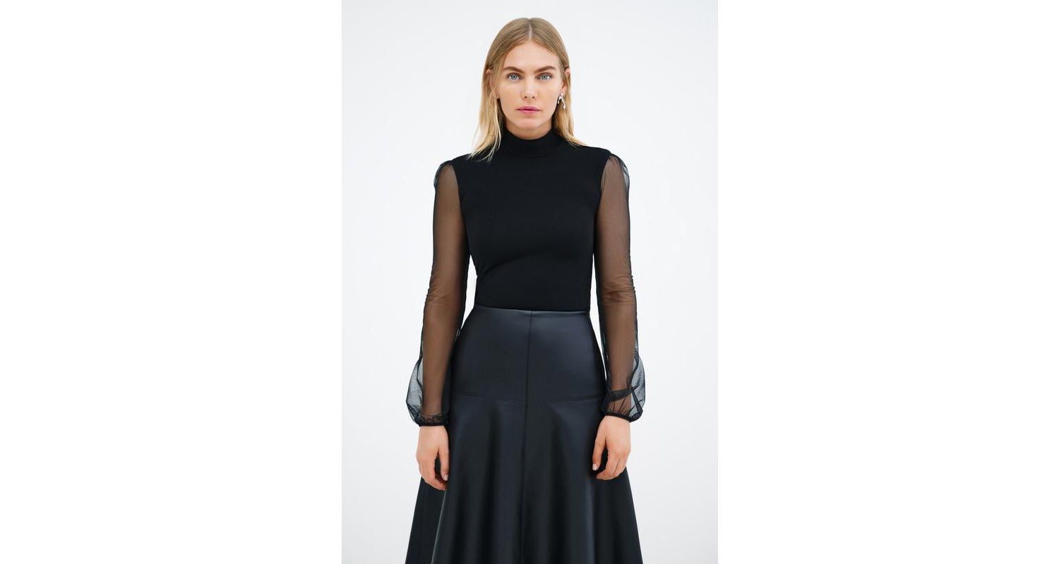 Women's Liv Fitted Mock-Neck Mesh-Sleeve Top