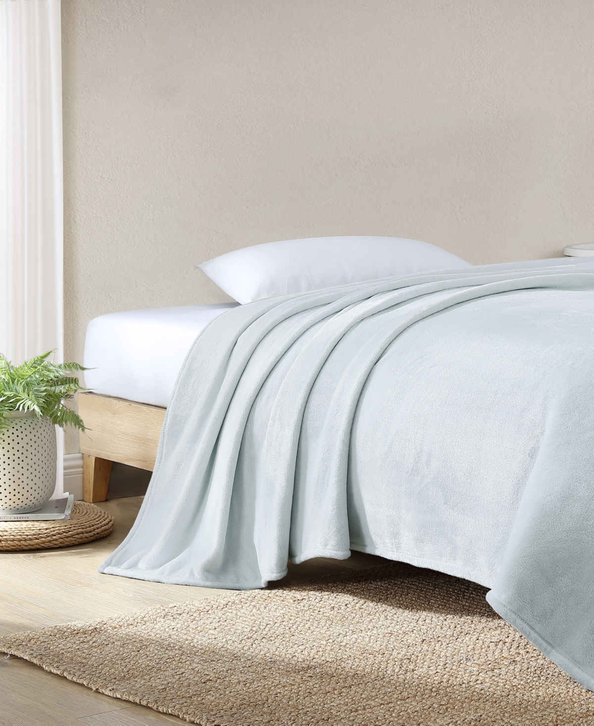 Tommy Bahama Home Solid Ultra Soft Plush Blankets In Blue Sea