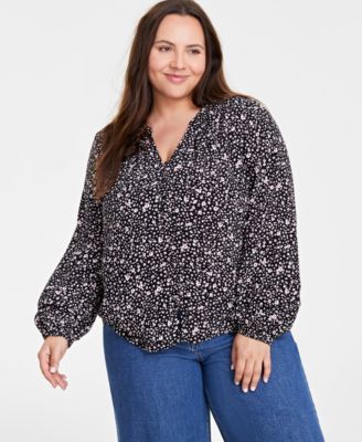 On 34th - Trendy Plus Size Floating Blooms Print Top