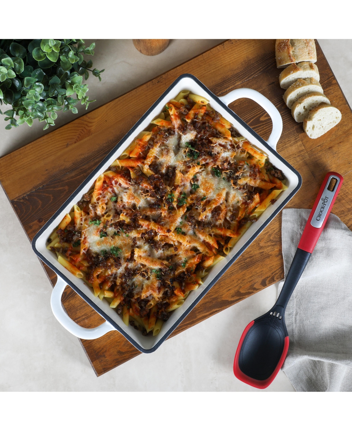 Crock Pot Crock-Pot Enamel Cast Iron Lasagna Pan -White - Matte linen