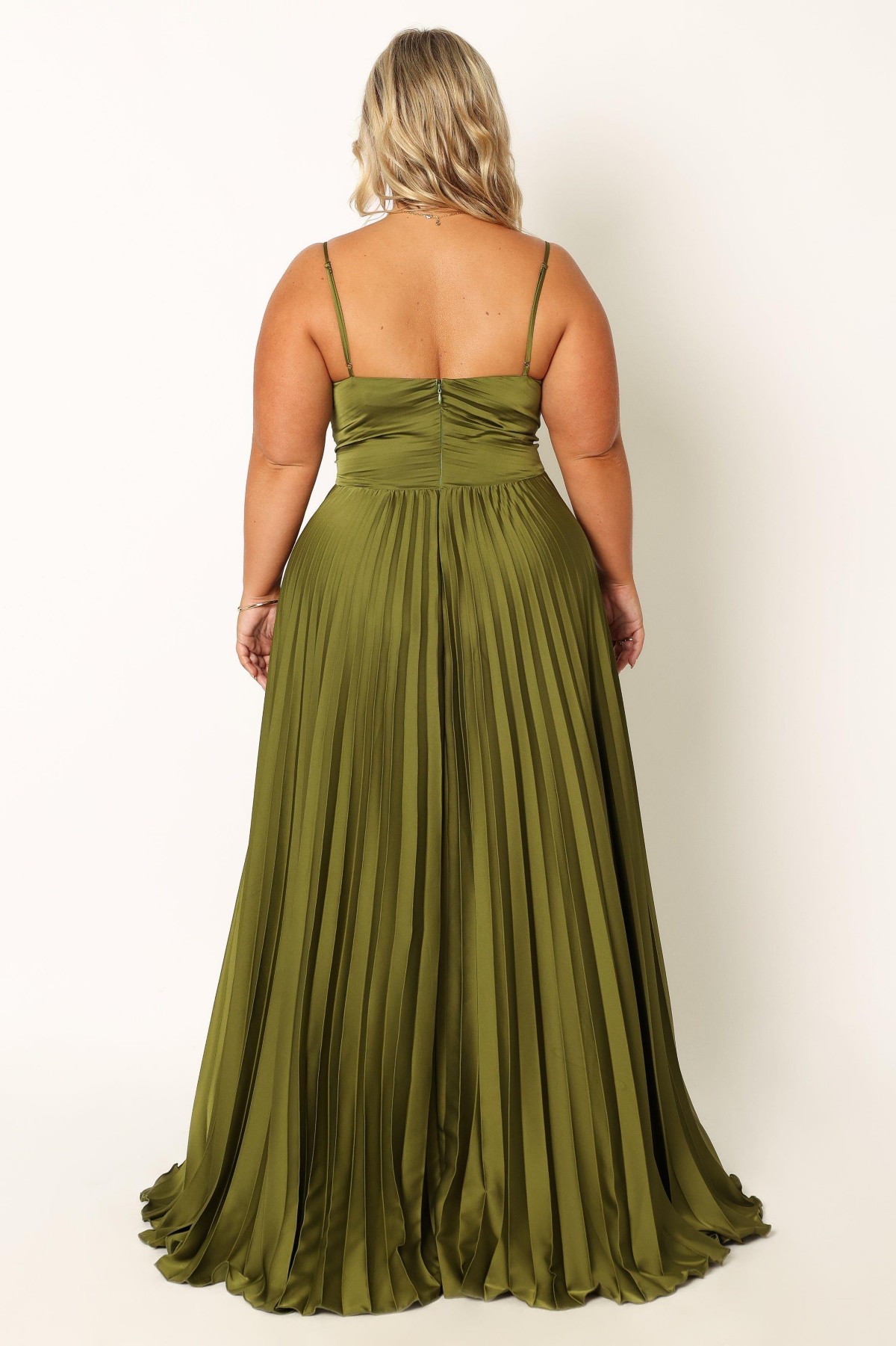 Женские платья Petal and Pup Women's Naira Pleated Maxi Dress — фото 3