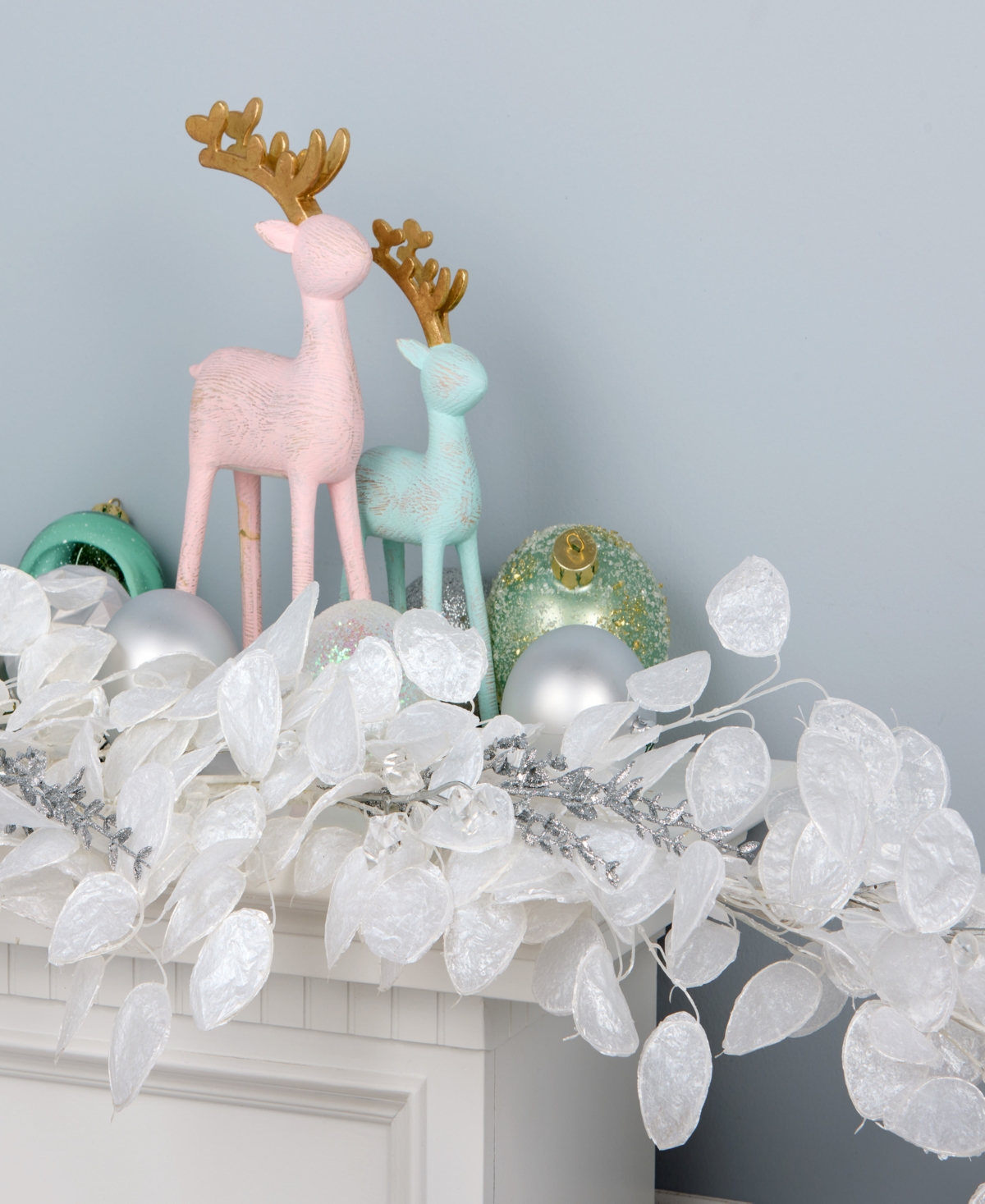 National Tree Company Winter Frost White Garland, 4 Feet. In White
