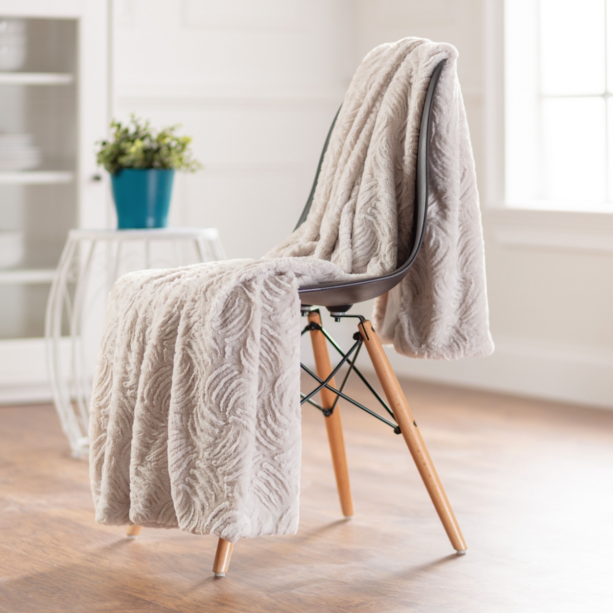 Chanasya Premium Soft Textured Rust Faux Frost Tip Fur & Velvety Mink Blanket - Cozy Blanket for Sofa Chair Couch Bed & Living Room - Reversible