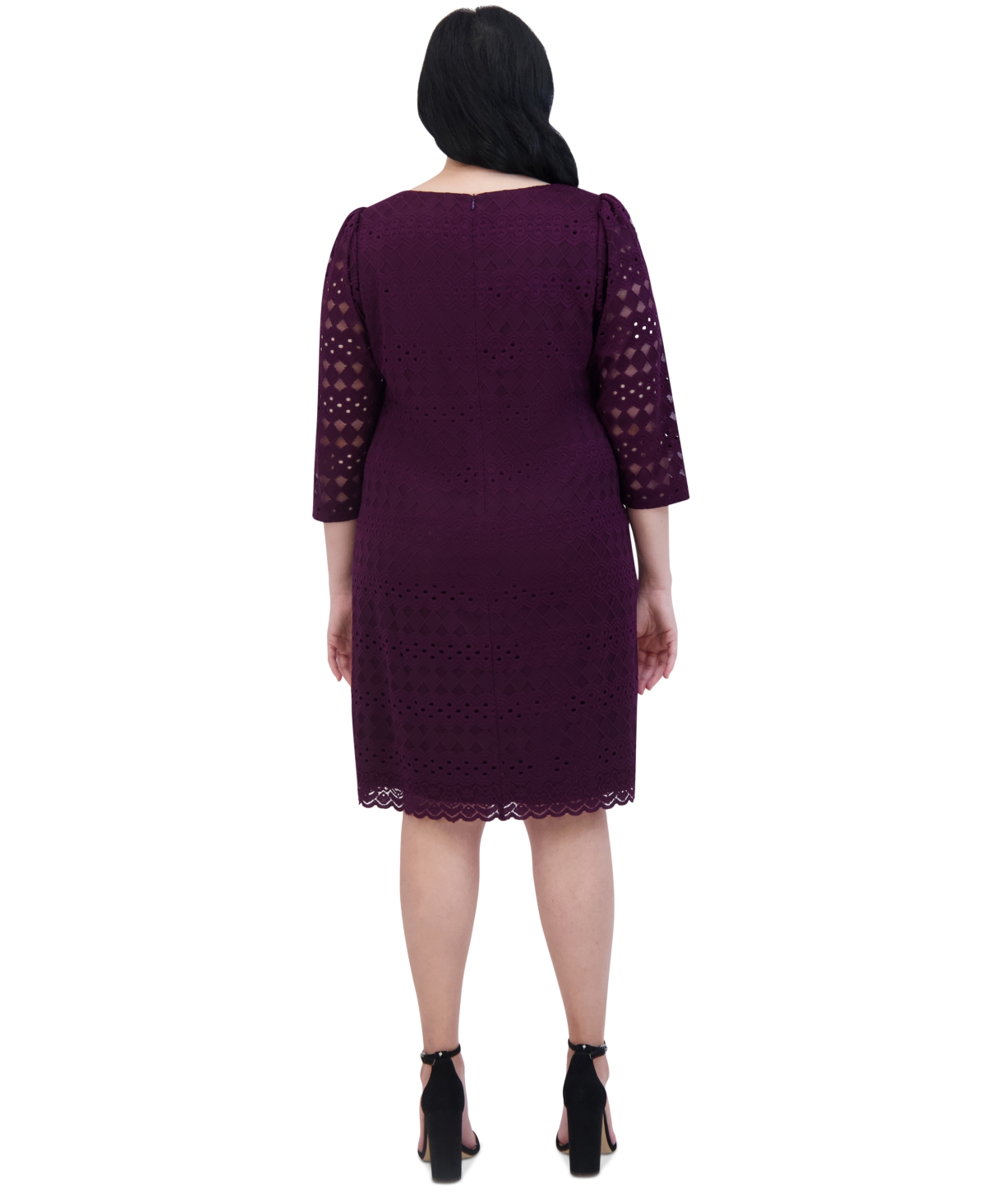 Jessica Howard Plus Size Lace 3/4-Sleeve Shift Dress