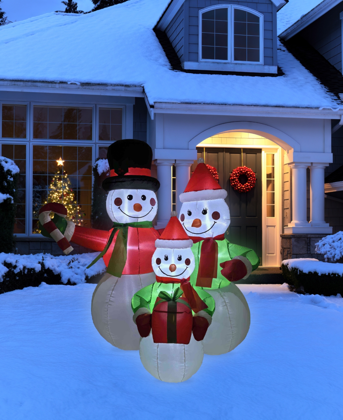 Northlight Inflatable Family Of Snowman In White