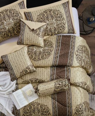 Myhand Medallion 7-Pc. Comforter Set, King