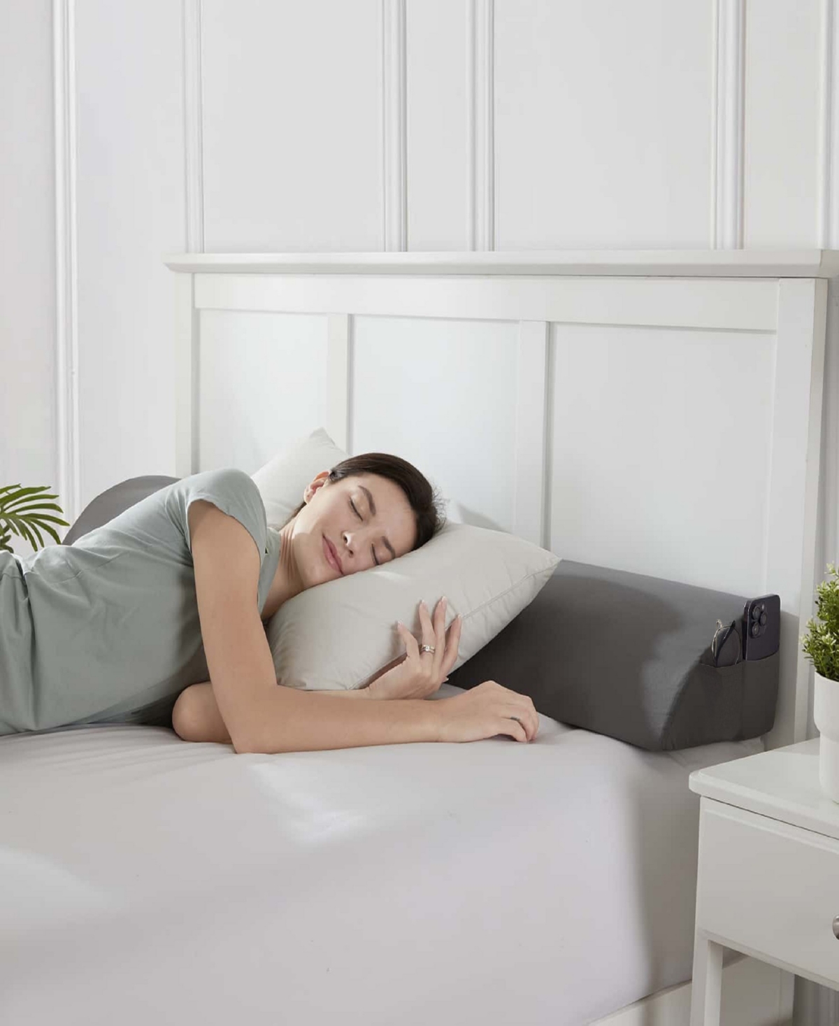 Nestl Premium Wedge Memory Foam Pillow, California King In Dark Grey