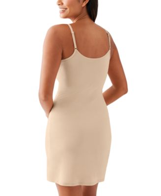 Women's Understated Scoop-Neck Chemise