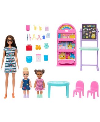 I Love School Classroom Playset with 1 Fashion Doll, 2 Small Dolls 20+ Accessories