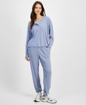 Hippie Rose Juniors' Oversized Waffle-Knit Long Sleeve