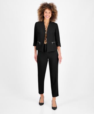 Women's Blazer with Zipper Pocket Detail