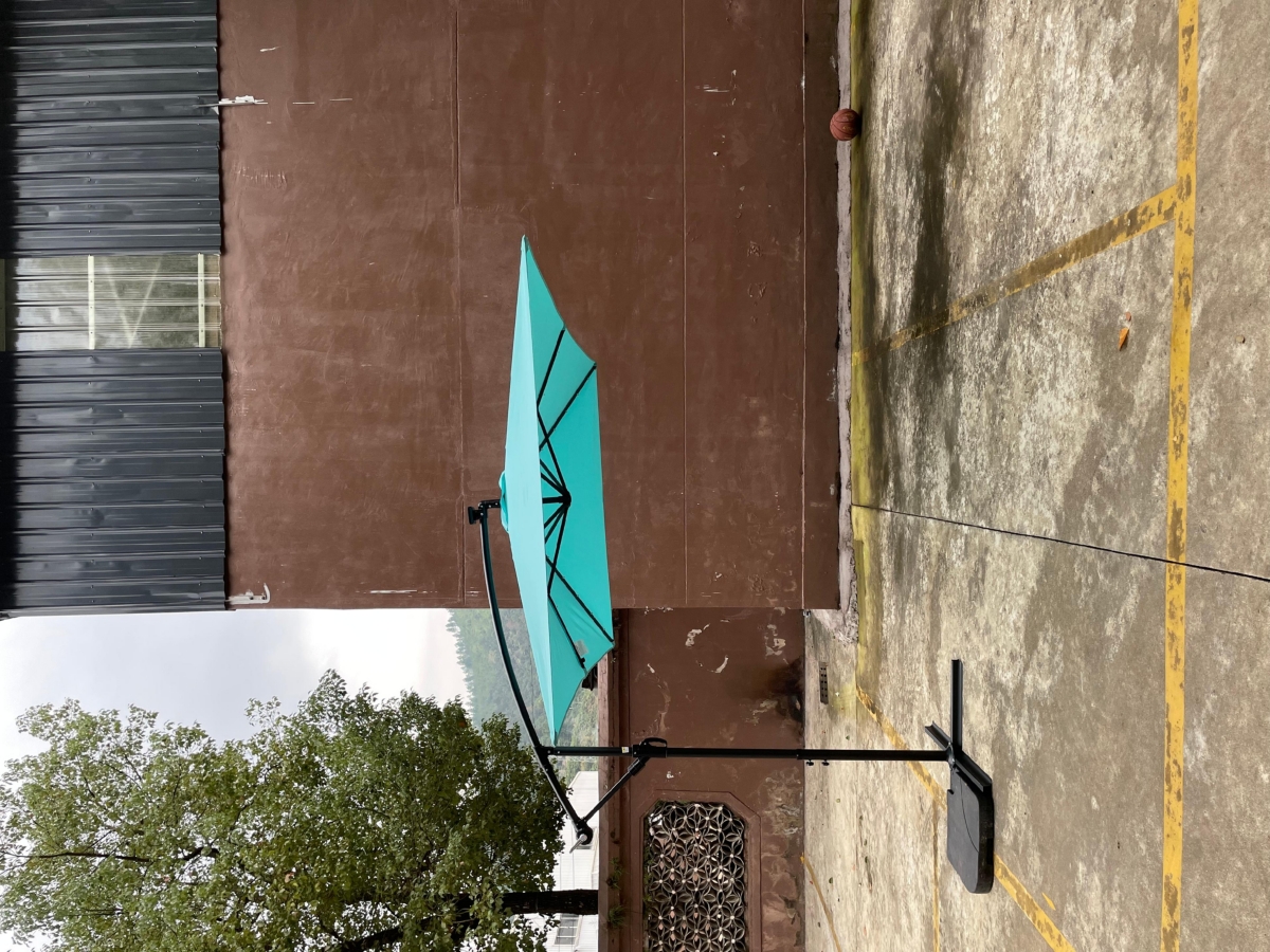 Solar Powered Led Patio Umbrella, 8 Ribs, Crank and Cross Base