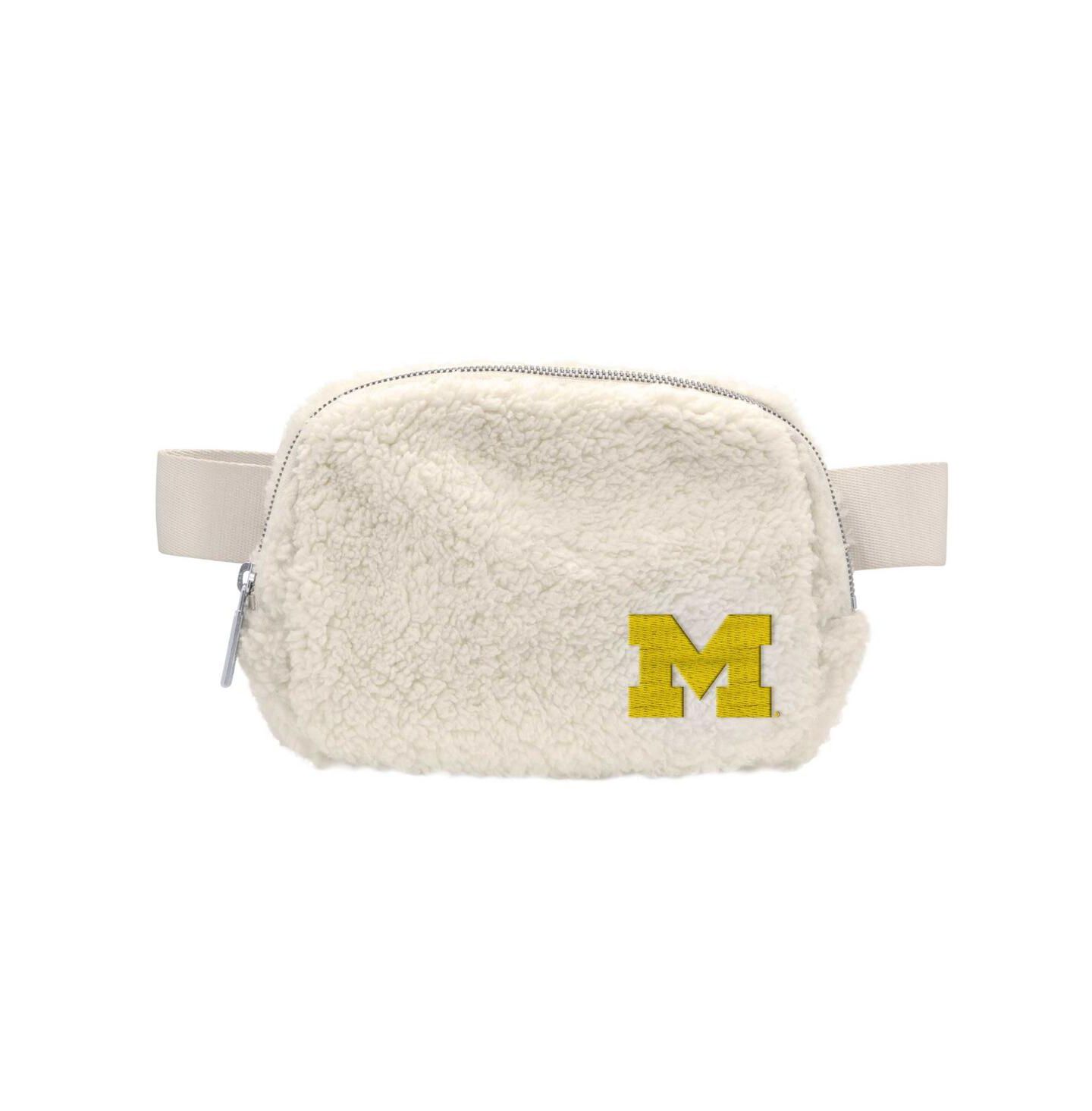 Женская сумка Logo Brands Michigan Wolverines Sherpa Fanny Pack — фото 1