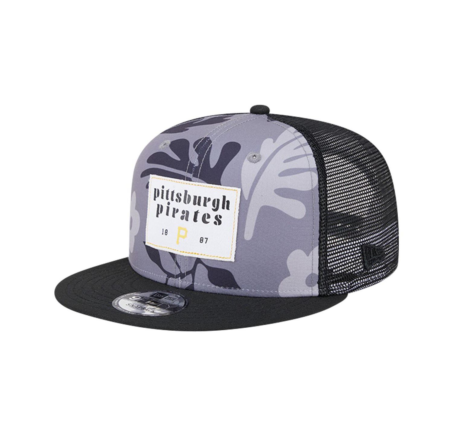Men's Black Pittsburgh Pirates Bikini Bottom Trucker 9FIFTY Snapback Hat