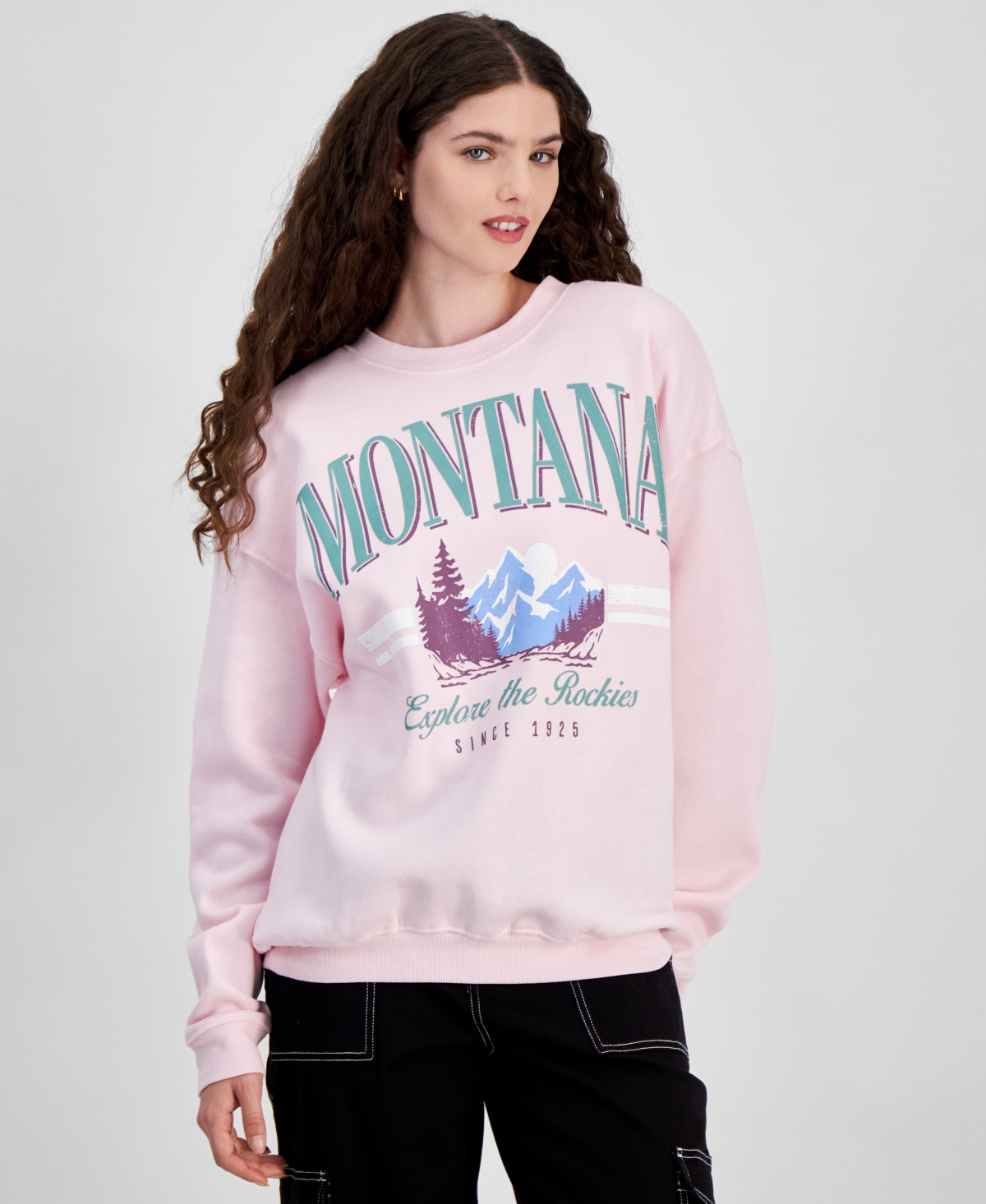 Juniors' Montana Graphic Crewneck Sweatshirt - Pink