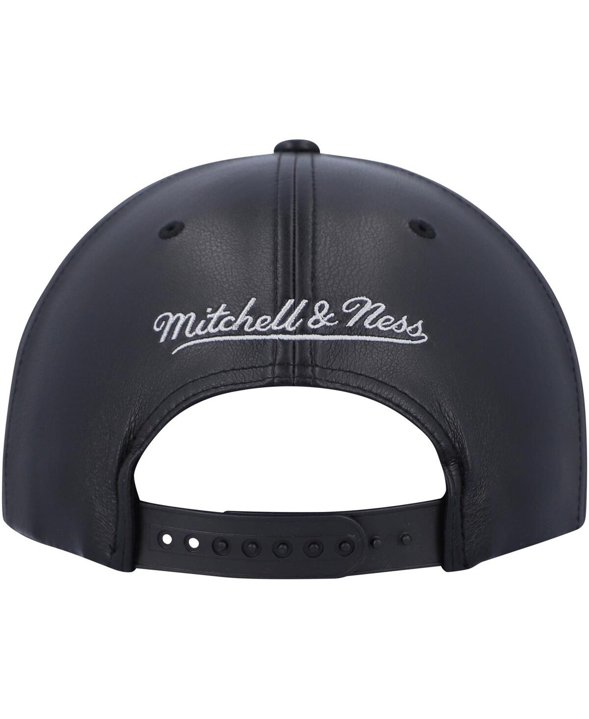 Mitchell & Ness Men's Heathered Gray Chicago Bulls Day One Snapback Hat