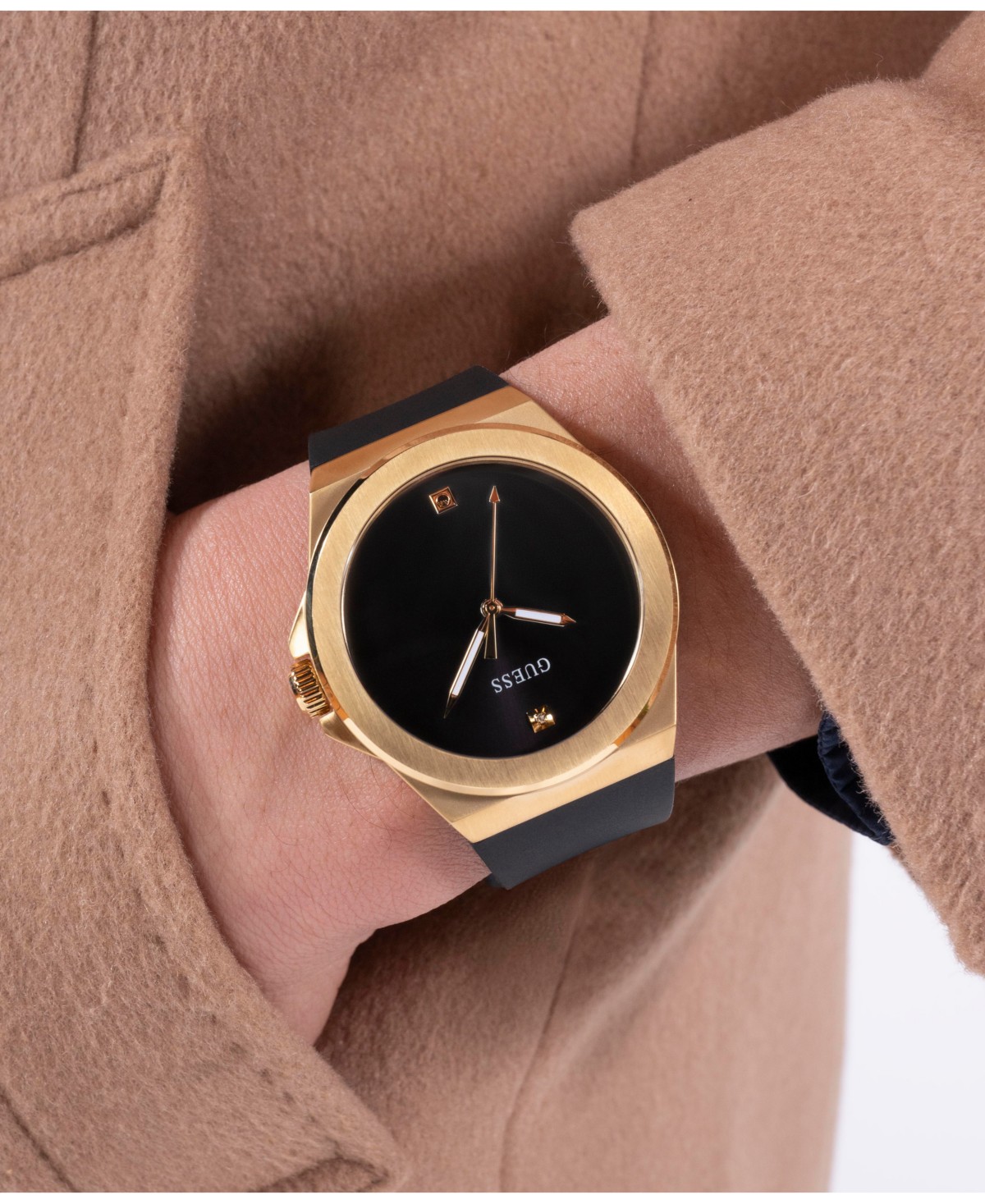 Мужские наручные часы GUESS Analog на чёрном силиконовом ремешке 44 мм — фото 6