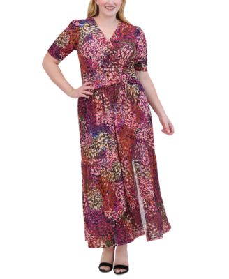 Vince Camuto - Plus Size Printed V-Neck Ruched Maxi Dress
