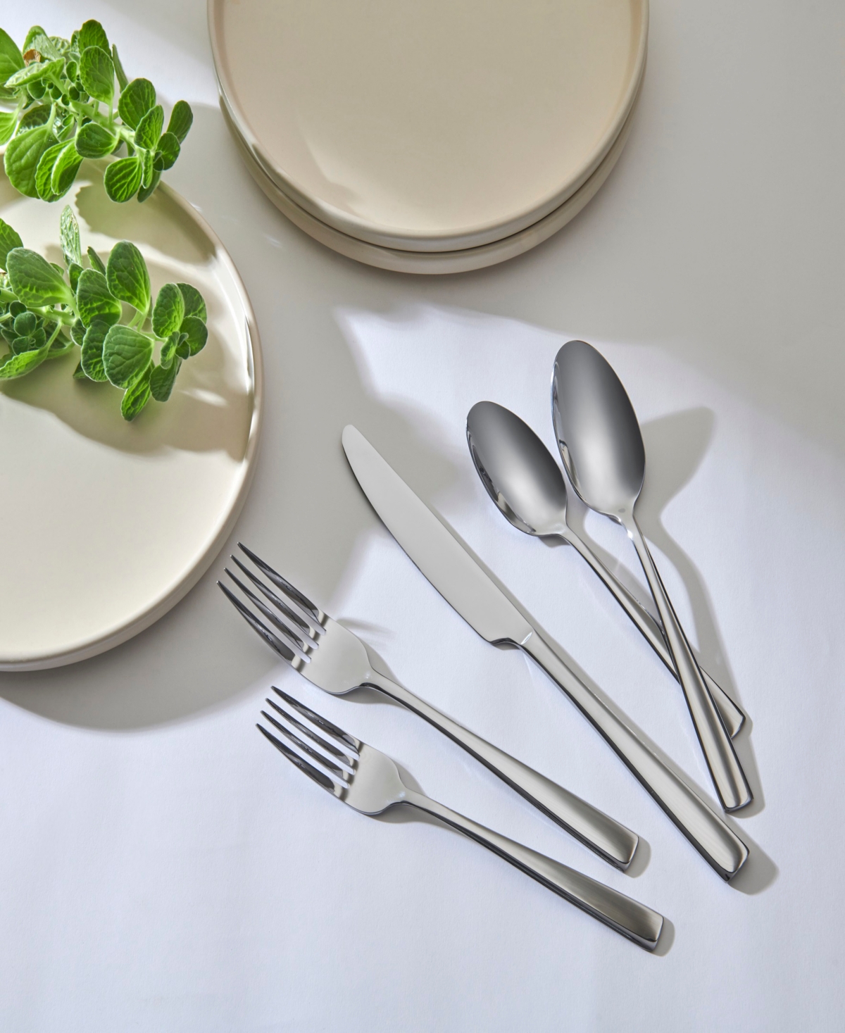 Ornative Adila Mirror Service For 4 20 Piece Flatware Set In Silver