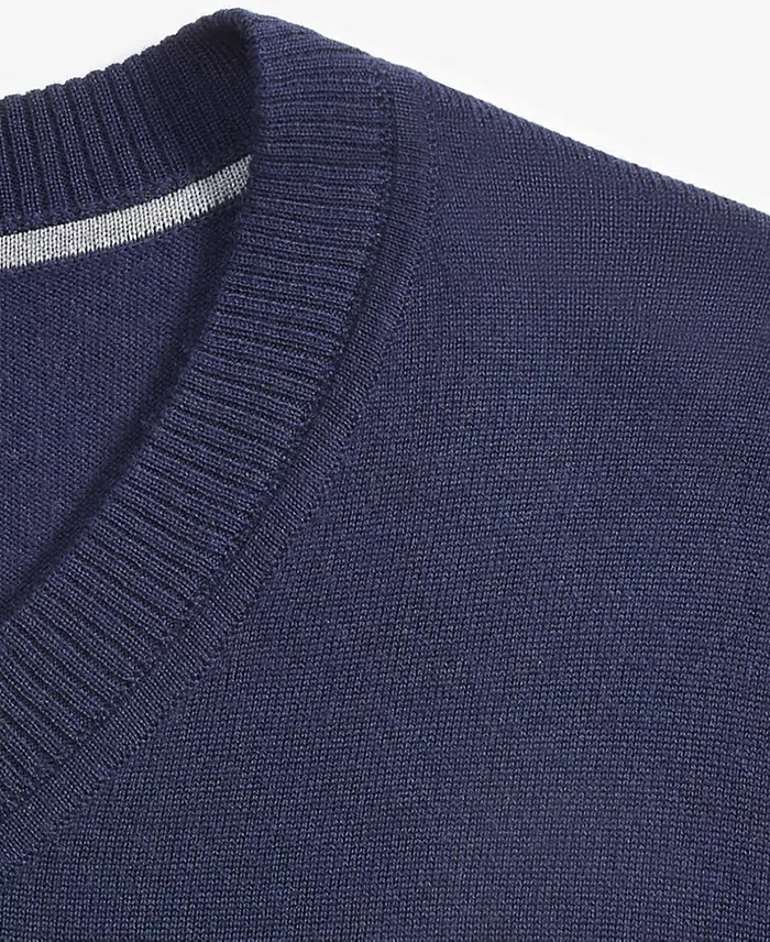 Men's Long-Sleeve V-Neck Merino Sweater - thumbnail 3