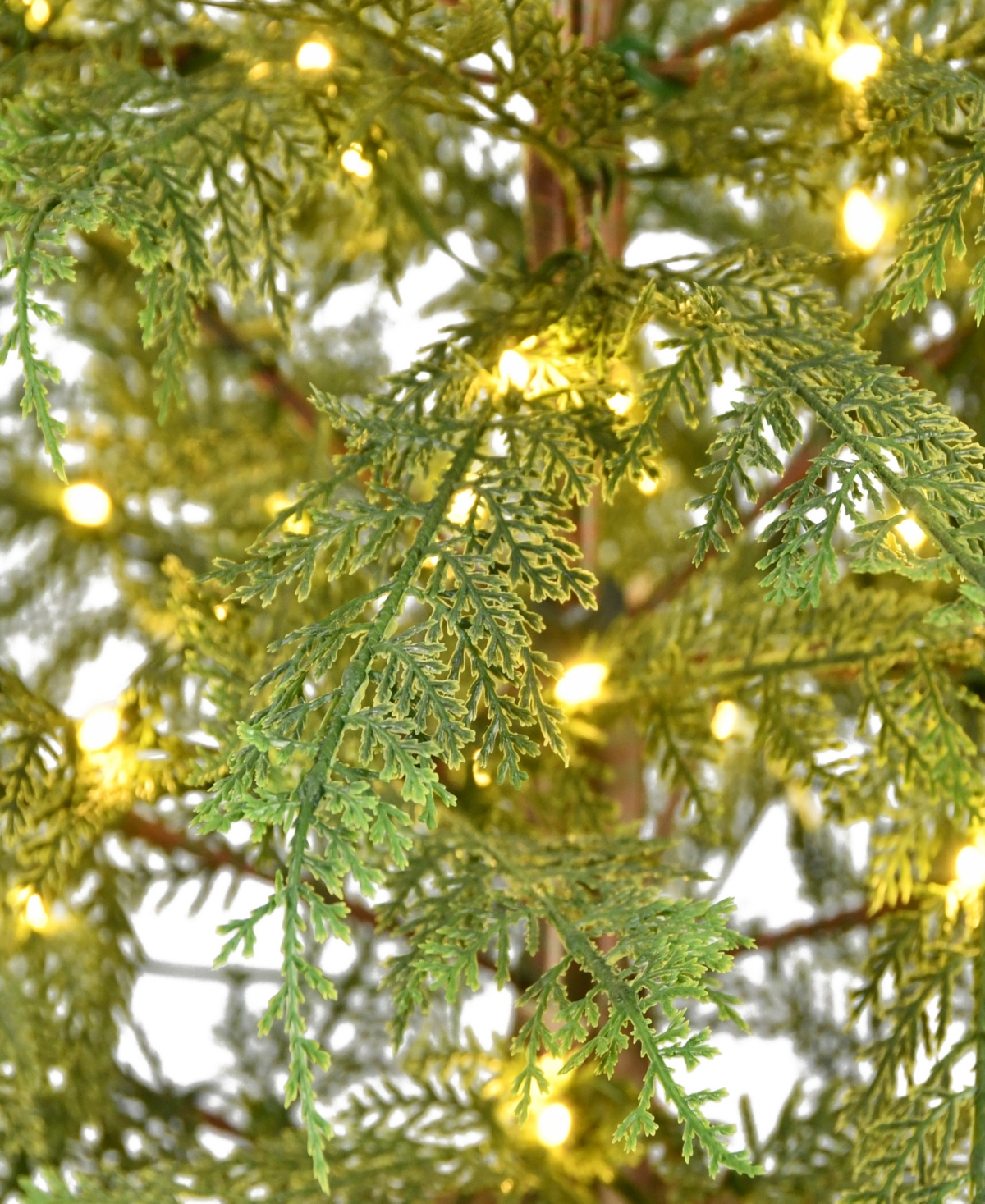 Puleo Pre-lit Cedar Artificial Tree 4 Ft. In Green