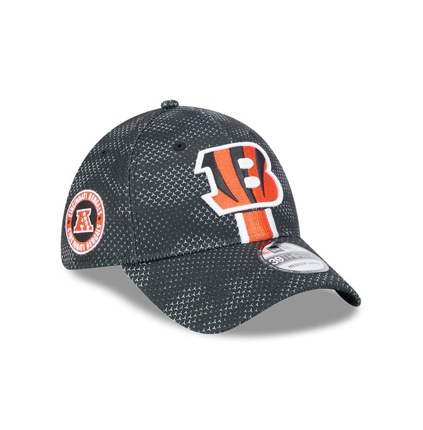 Мужская кепка New Era Black Cincinnati Bengals 2024 Sideline 39THIRTY Flex Hat — фото 3