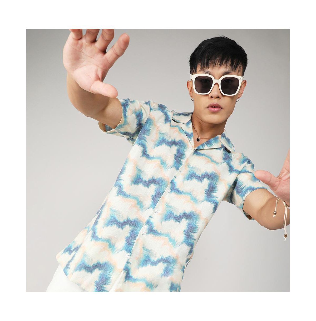 Campus Sutra Men's Navy Blue & OffOmbre Lined Shirt - White