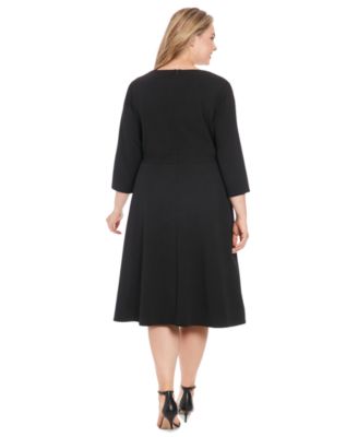 Plus Size Topstitched 3/4-Sleeve Dress