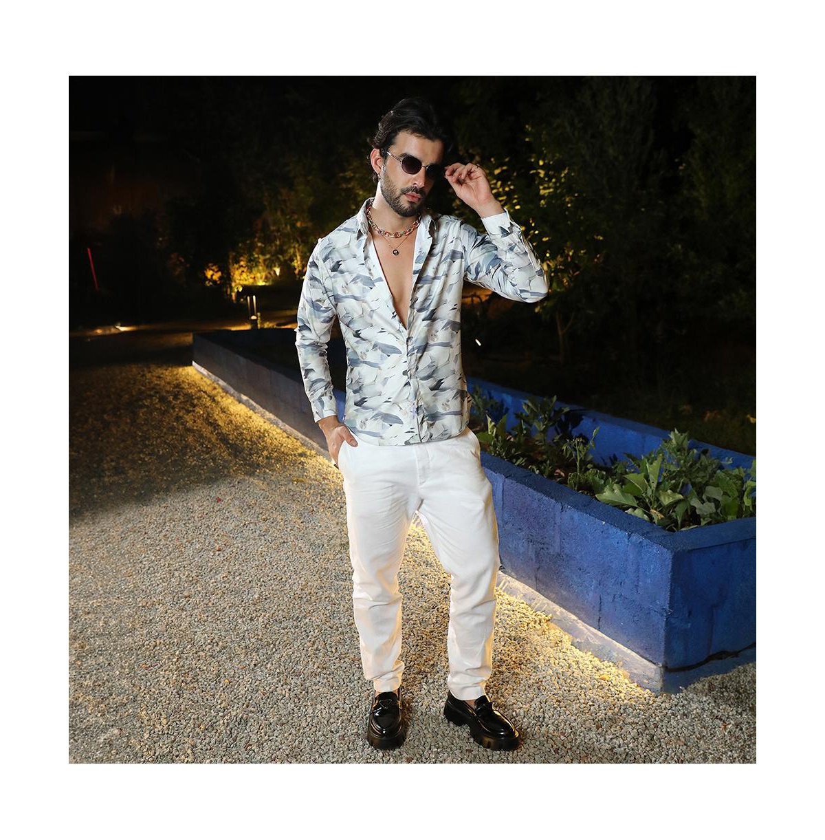 Campus Sutra Men's CharcoalAbstract Fade Shirt - Grey