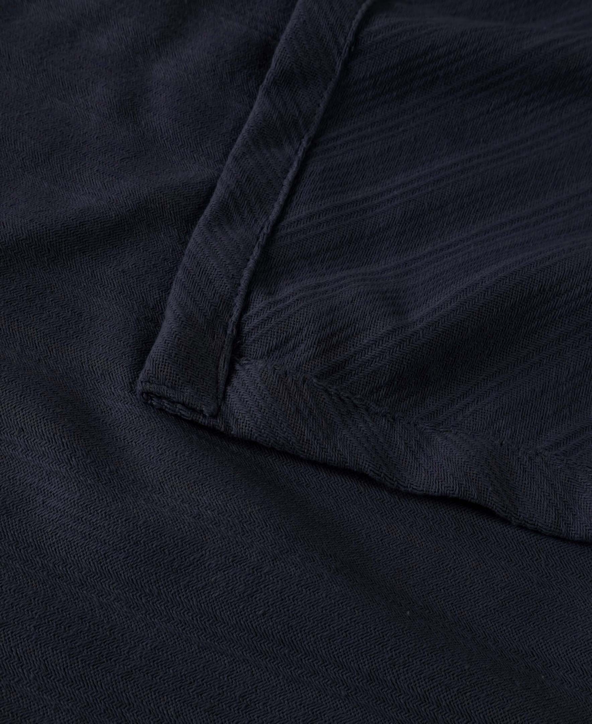 Superior Milan Cotton Jacquard Dobby Weave Textured Striped Lightweight Woven Blanket, California King In Navy Blue