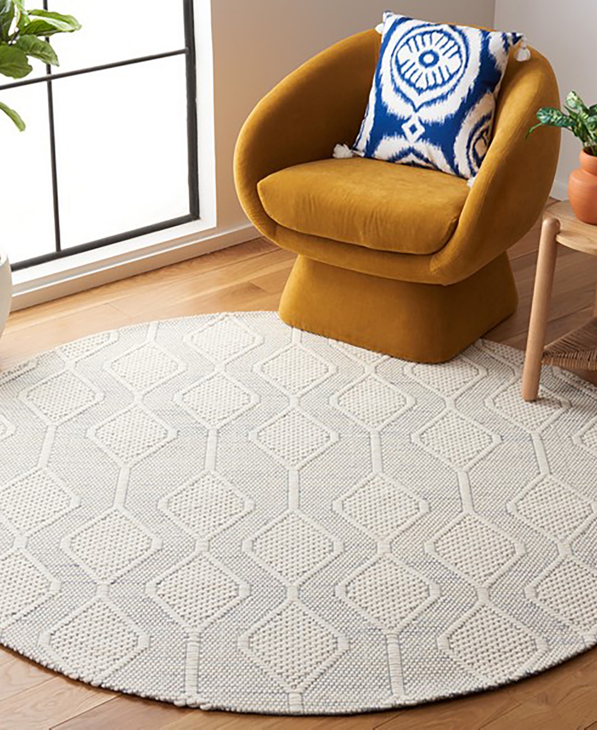 Safavieh Marbella Iii MRB428M 6'x6' Area Rug -Blue