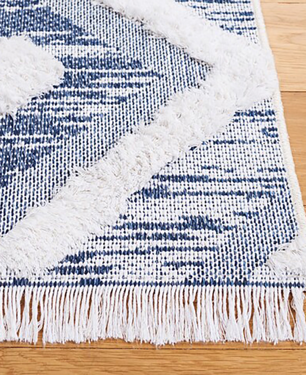 Safavieh Augustine AGT730N 4'x6' Area Rug -Ivory